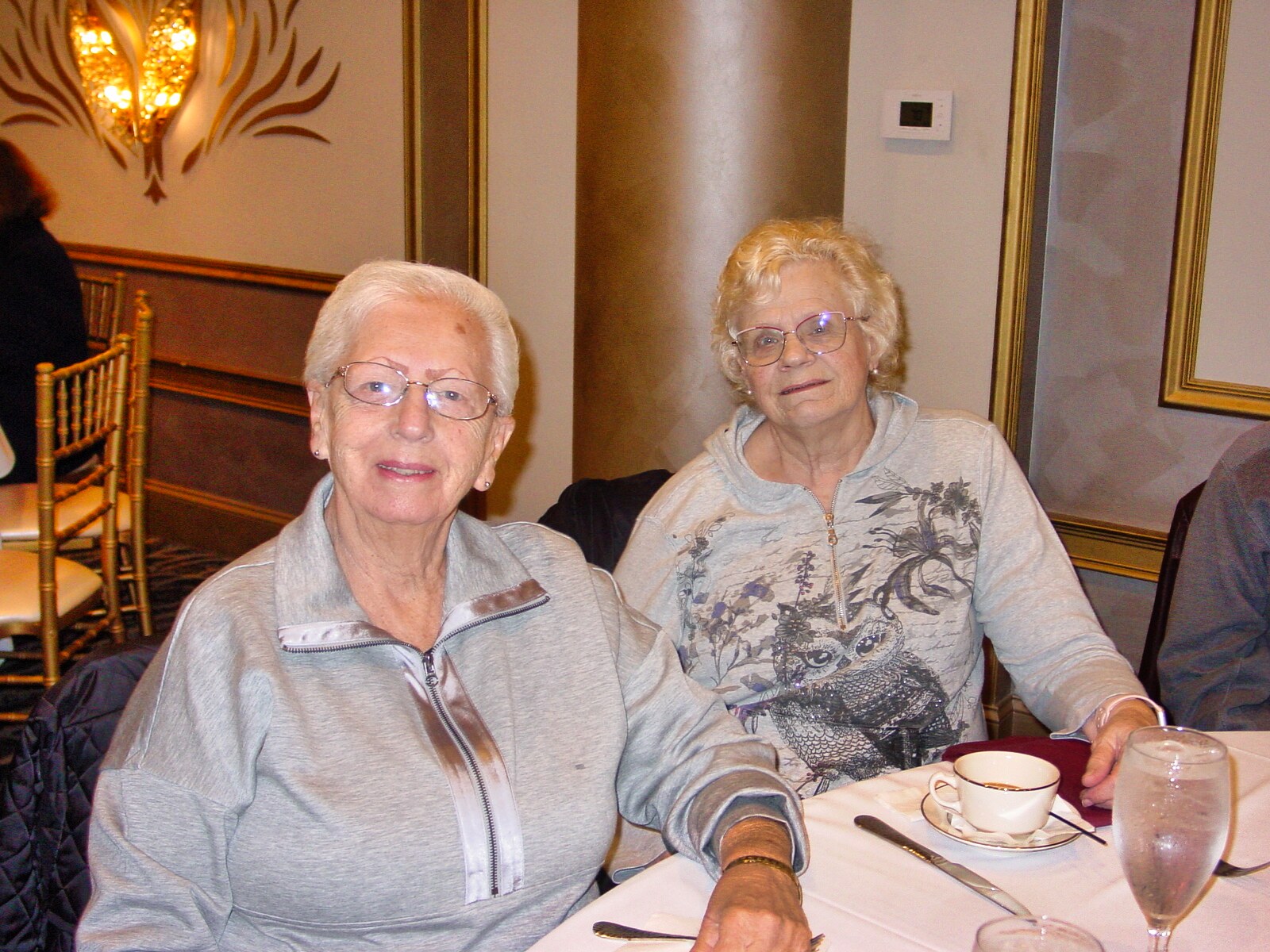 ./Gallery/2025 Legends Live Dinner Show/DSC00528.jpg